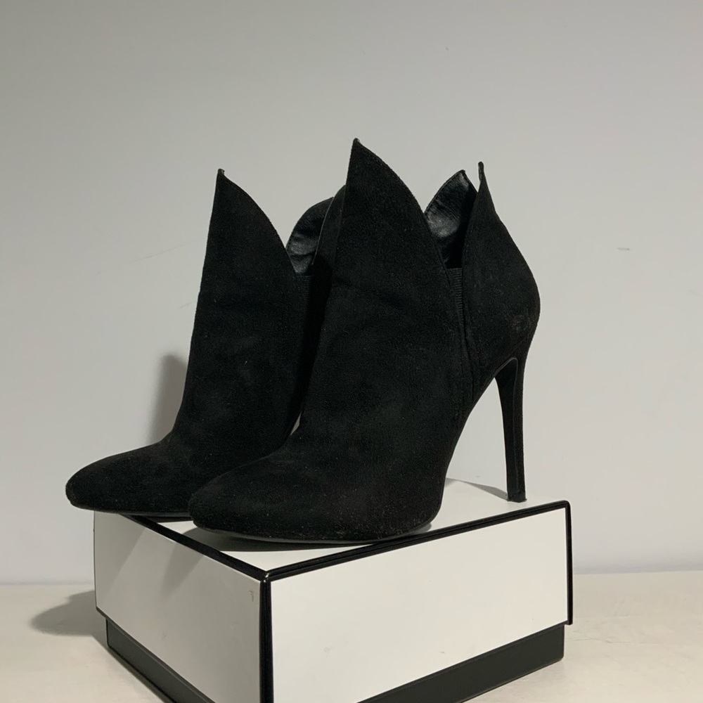 Nine West black boots